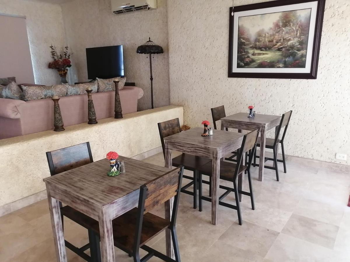Casa Dahlia 2 Bed & Breakfast Mazatlan Luaran gambar